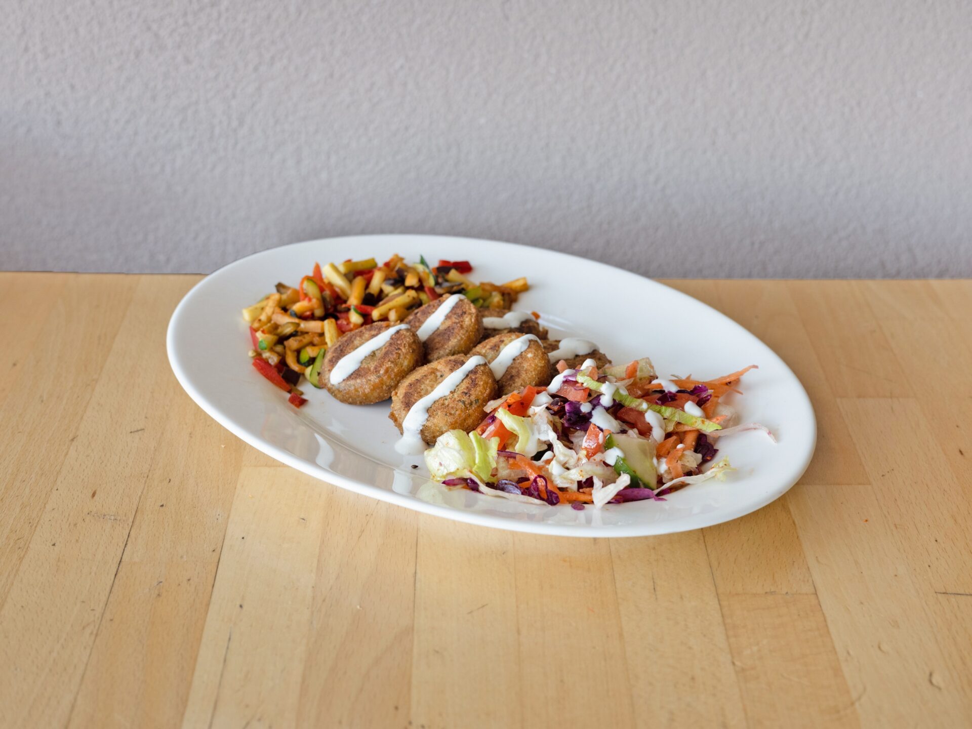 9216158_KonyaGrill42_Food_FalafelTeller